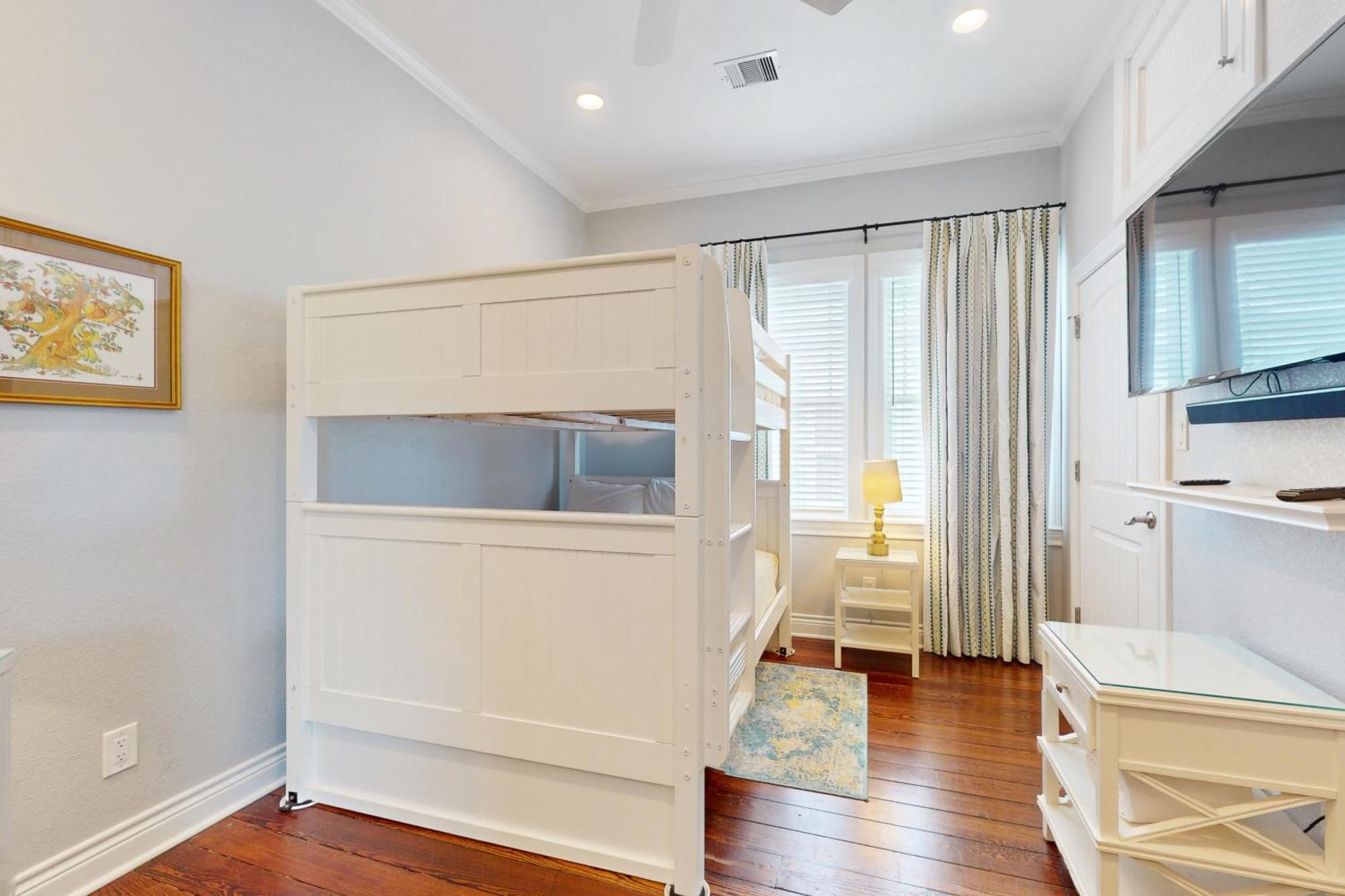 The Beachy & Charming Whale Galveston Kamer foto