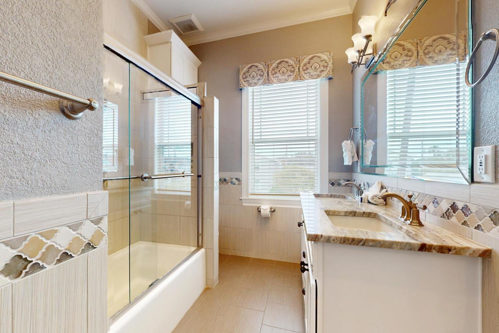 The Beachy & Charming Whale Galveston Kamer foto